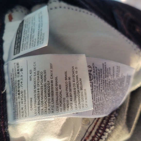 Levi's Dark Wash Jean Shorts Sz 12 - Picture 9 of 9